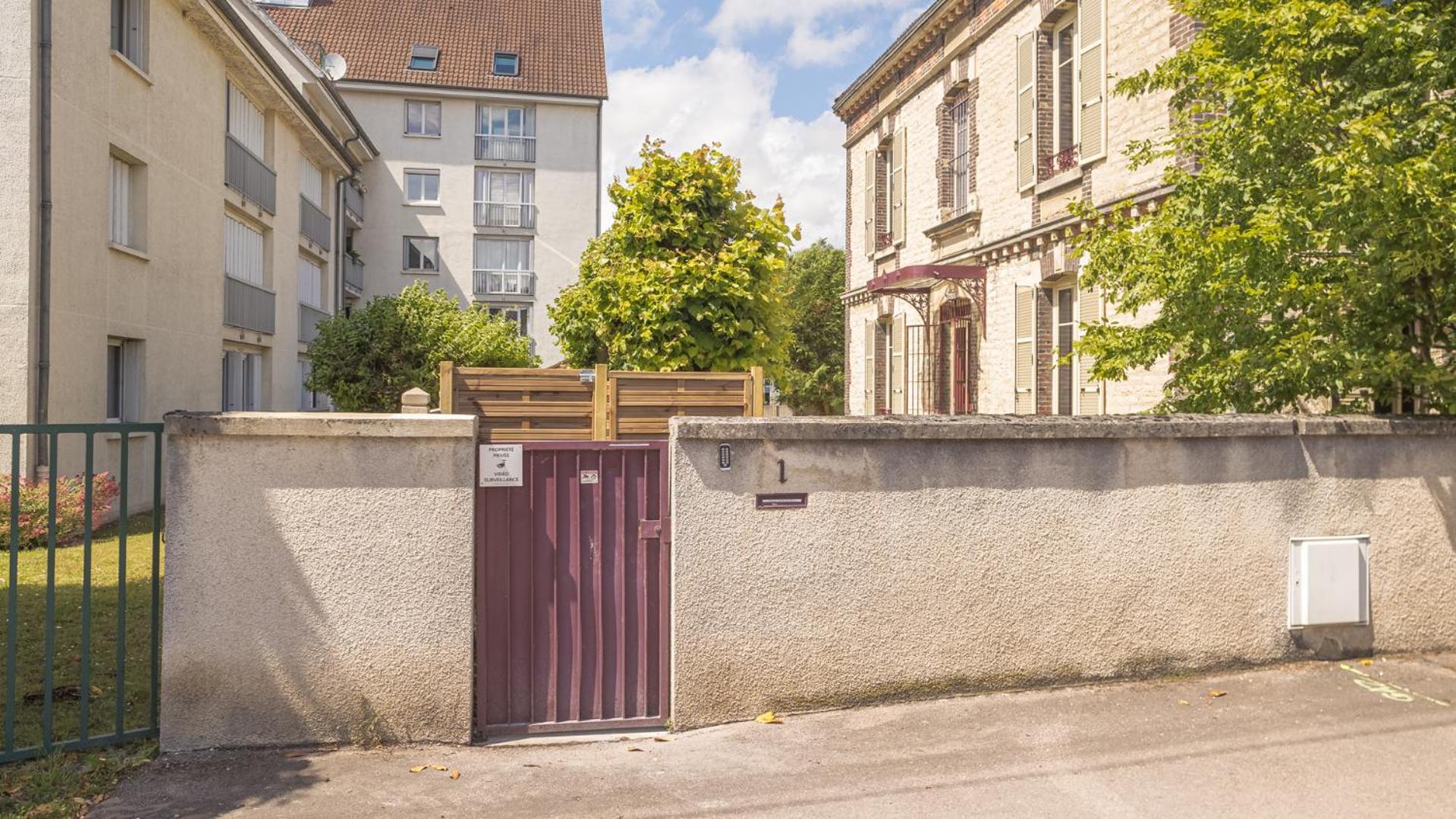 Bonappart 4 - Charme Napoleonien & Confort Troyes Kültér fotó